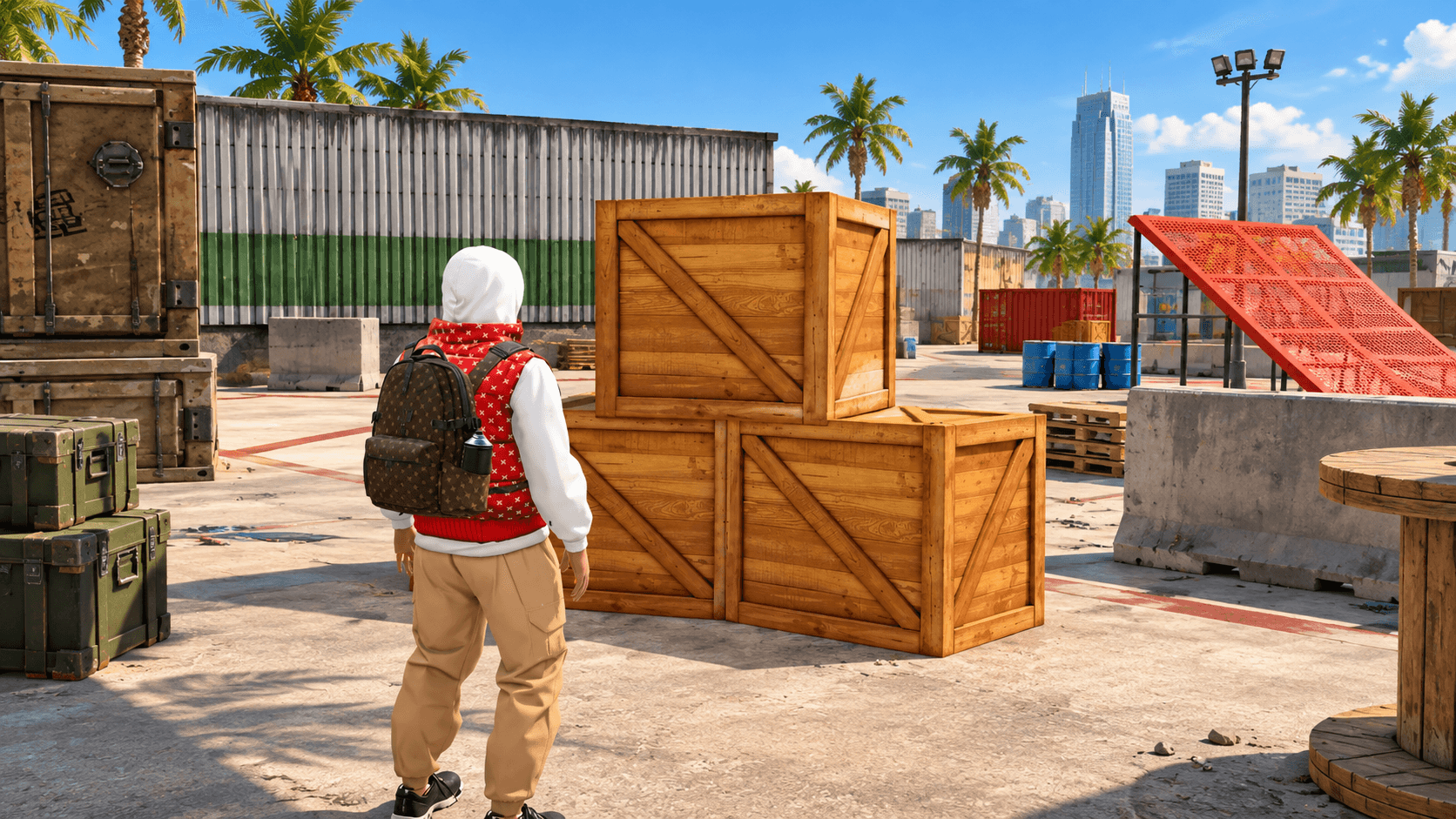 Jogador de Flex City em uma área de construção de sala personalizada com caixotes de madeira e adereços
